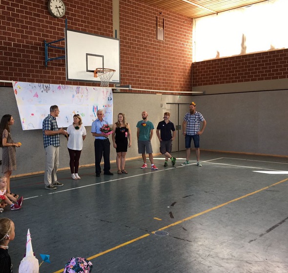 Spende Der Michael Wagner Stiftung Kinderlachen Kreisjugendring Augsburg Land